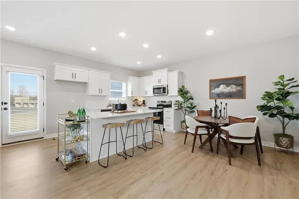 15558 E 47th TER, Kansas City, MO 64136