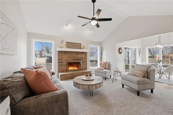 1508 SE Long PL, Lee's Summit, MO 64063