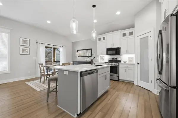 8735 W Longview Pkwy, Kansas City, MO 64138