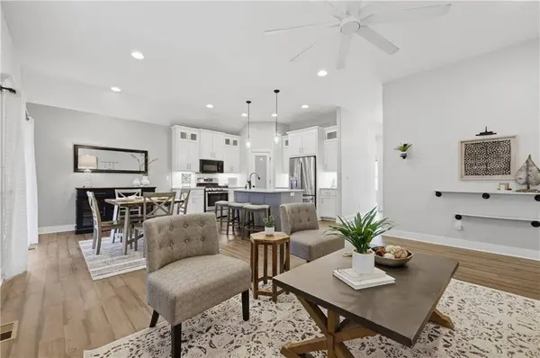 8735 W Longview Pkwy, Kansas City, MO 64138