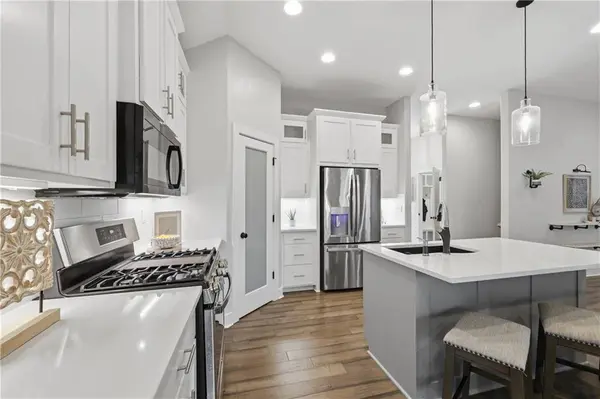 8735 W Longview Pkwy, Kansas City, MO 64138