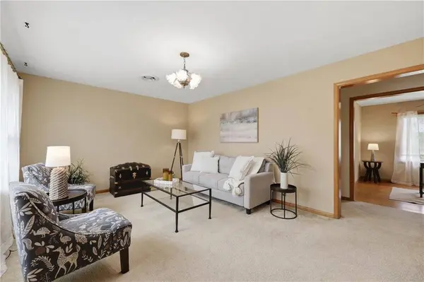 16314 E Pacific AVE, Independence, MO 64050