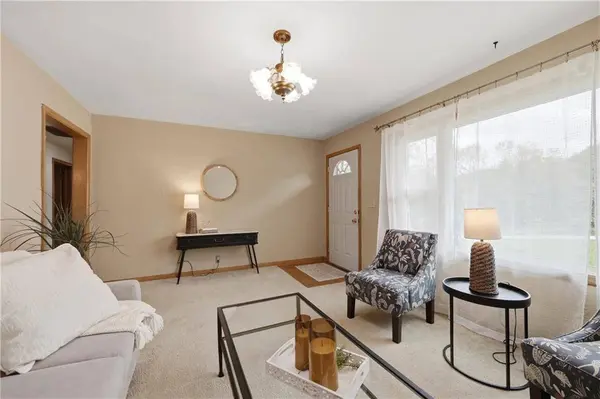 16314 E Pacific AVE, Independence, MO 64050