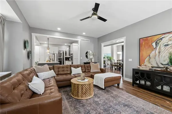 9004 W 148th ST, Overland Park, KS 66221