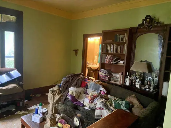 4308 Victory DR, Kansas City, KS 66102