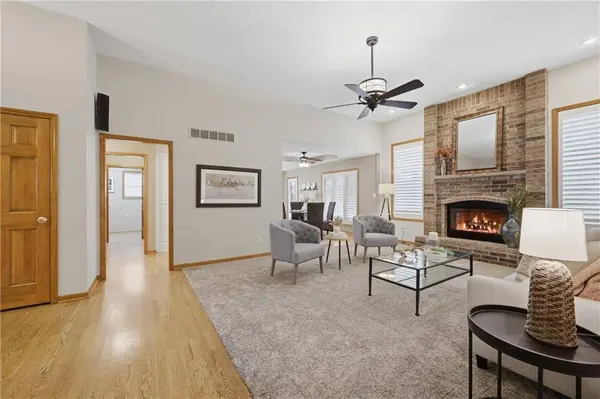 3323 S Prescott AVE, Blue Springs, MO 64015