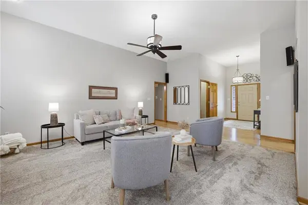 3323 S Prescott AVE, Blue Springs, MO 64015
