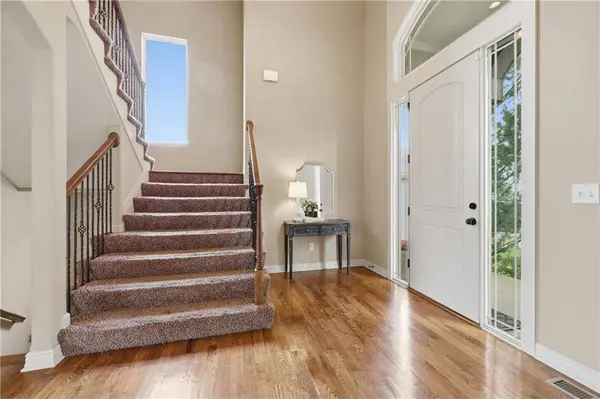 4229 S White Sands CT, Blue Springs, MO 64015