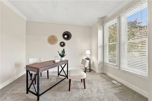 8517 W 145th TER, Overland Park, KS 66223