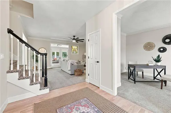 8517 W 145th TER, Overland Park, KS 66223