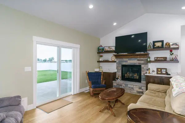 11835 Devonshire Dr, Pocatello, ID 83202