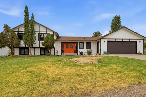 1090 Cahina Way