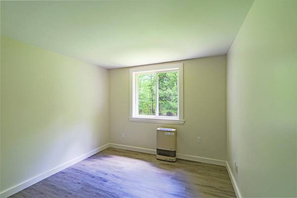 204 Weymouth RD, Morrill, ME 04952