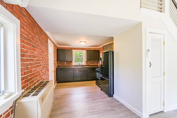 204 Weymouth RD, Morrill, ME 04952