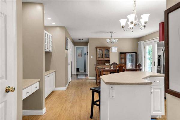 95 The Woods RD, Union, ME 04862