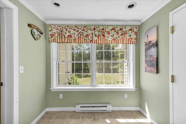 95 The Woods RD, Union, ME 04862