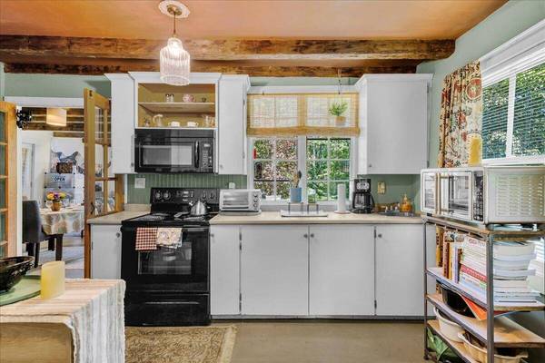 375 Swan Lake AVE, Monroe, ME 04951