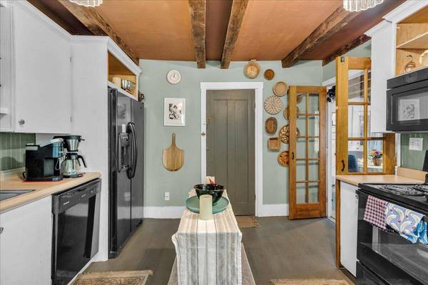 375 Swan Lake AVE, Monroe, ME 04951