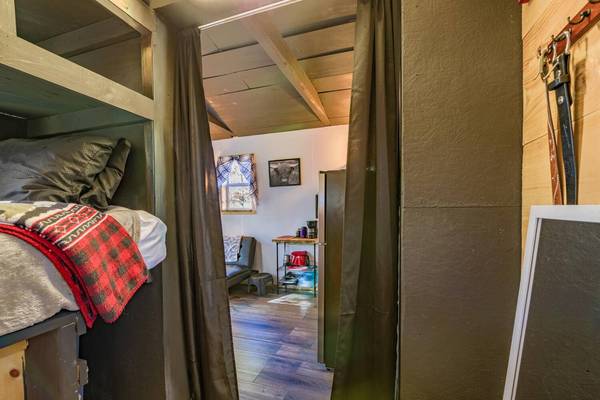 301 Bushey Shore RD, Palermo, ME 04354