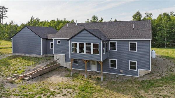 26 Heights RD, Stockton Springs, ME 04981