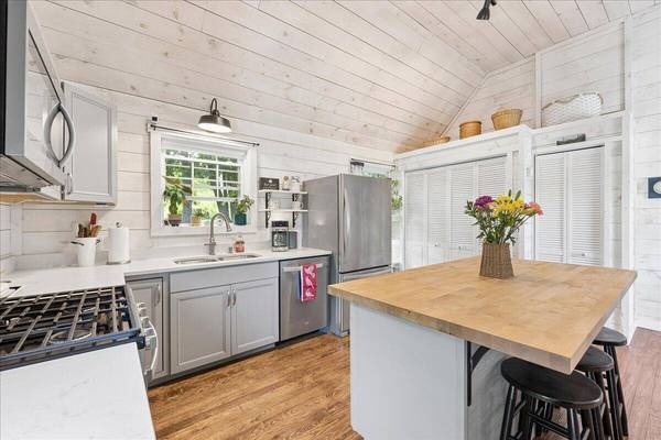 41 Pine ST, Bucksport, ME 04416