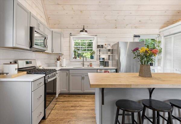 41 Pine ST, Bucksport, ME 04416
