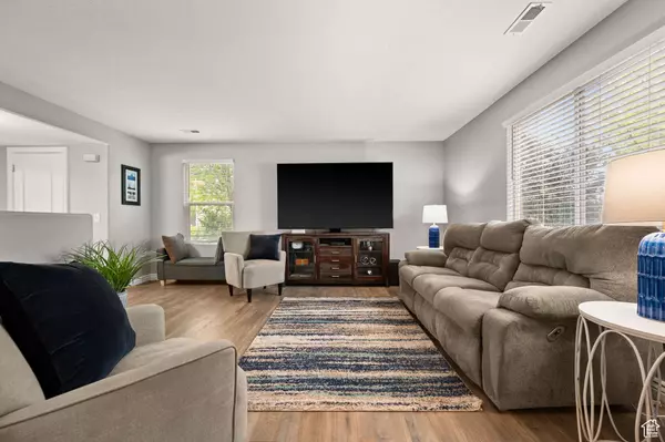 1517 W 1300 S, Woods Cross, UT 84087