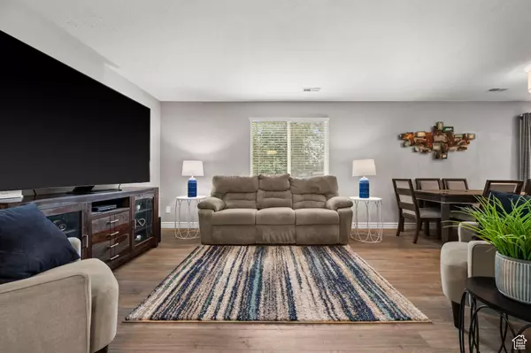 1517 W 1300 S, Woods Cross, UT 84087