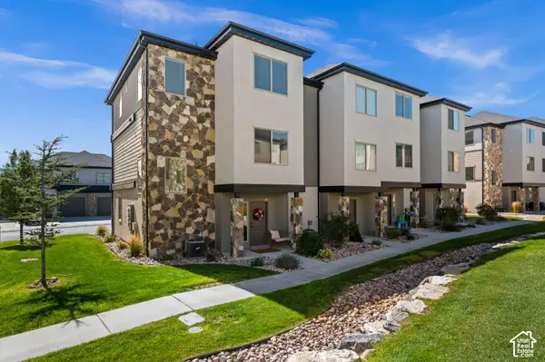 142 W HARVEST LN