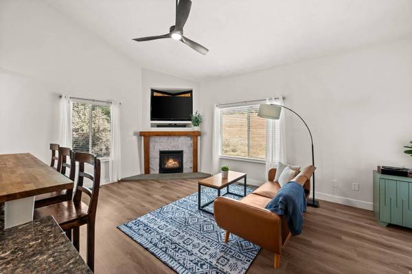 9229 S JEFFERSON CV W, Sandy, UT 84070