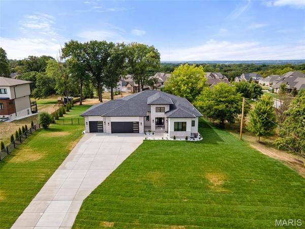 10016 Schuessler RD, St Louis, MO 63128