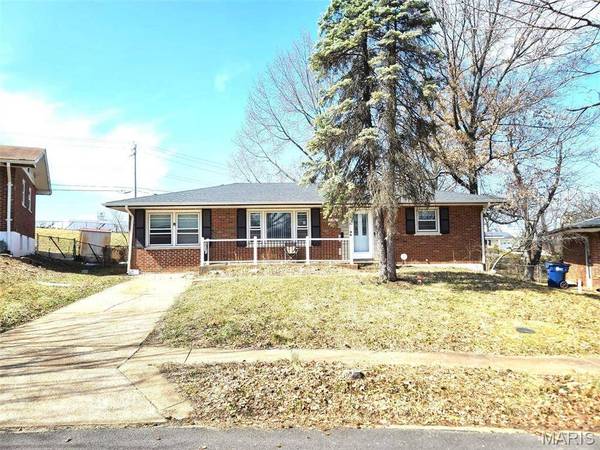 5157 Wallingford DR, St Louis, MO 63121