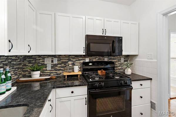 9110 Lawn AVE, St Louis, MO 63144