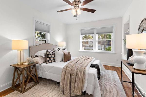 9110 Lawn AVE, St Louis, MO 63144