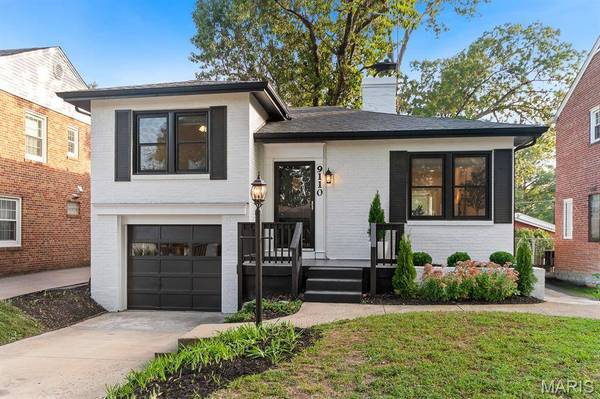 9110 Lawn AVE, St Louis, MO 63144