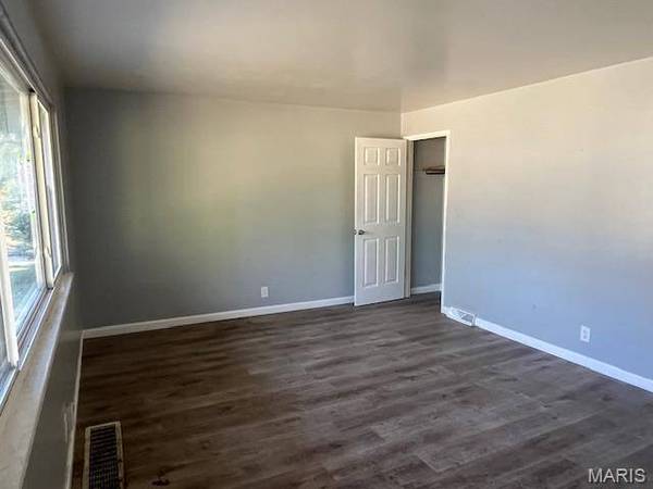 10201 Doane DR, St Louis, MO 63136