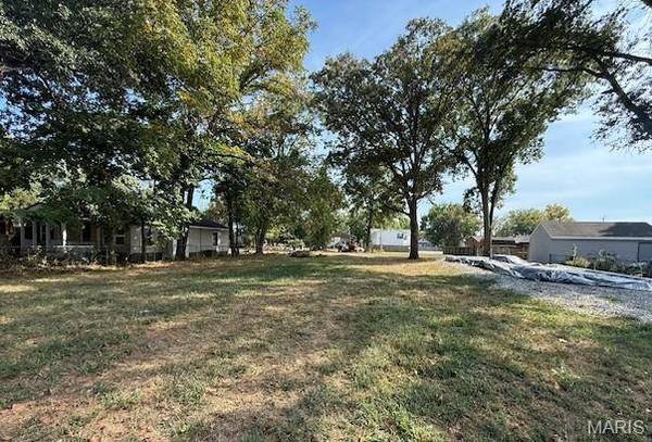 911 Marshall RD, Valley Park, MO 63088