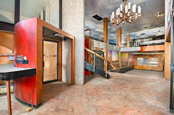 3914 Lindell BLVD, St Louis, MO 63108