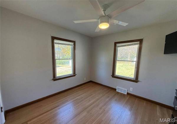 3311 Marbury DR, St Louis, MO 63129