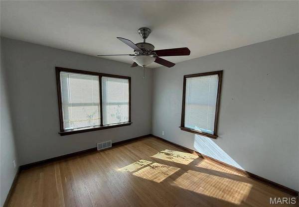 3311 Marbury DR, St Louis, MO 63129