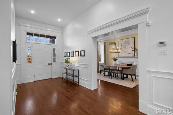 1 Southpoint PL, Washington, MO 63090