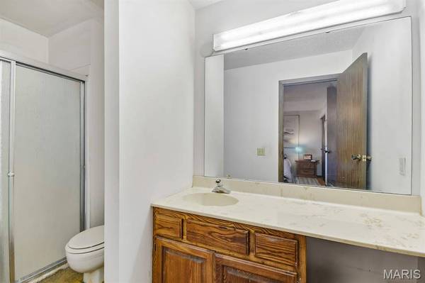 12123 Wesland DR, Maryland Heights, MO 63043