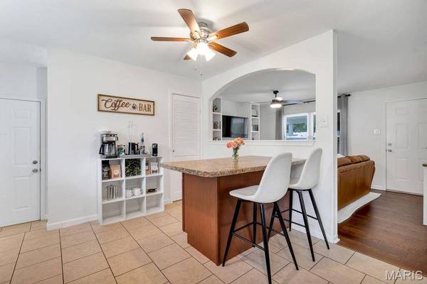 662 Green Forest DR, Fenton, MO 63026