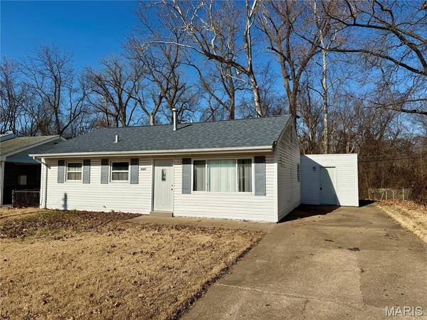 8307 Edna AVE, St Louis, MO 63135