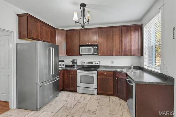 7045 Pershing AVE, St Louis, MO 63130