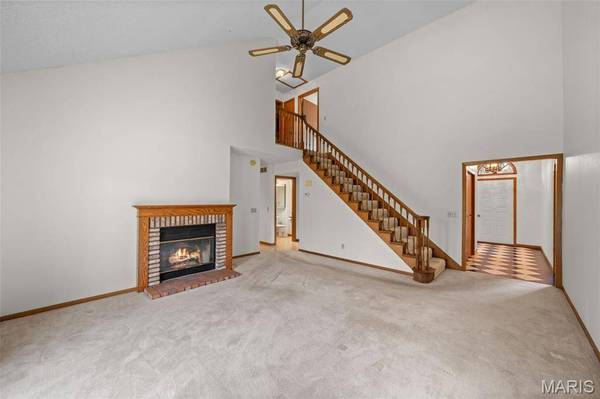 5171 Waters Edge DR, Hillsboro, MO 63050