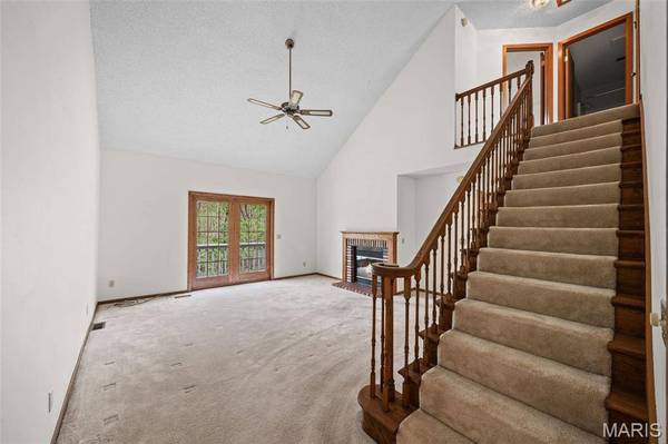 5171 Waters Edge DR, Hillsboro, MO 63050