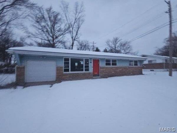 9967 Lanier DR, St Louis, MO 63136