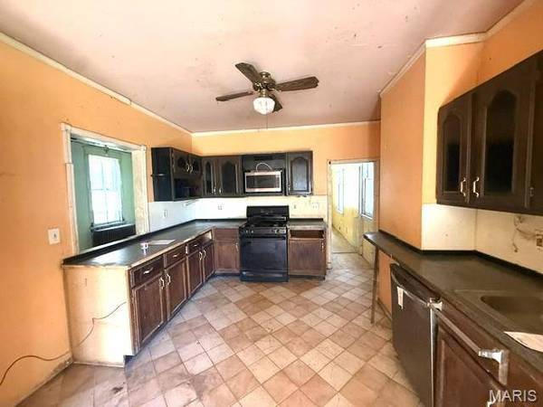 4222 Osceola ST, St Louis, MO 63116