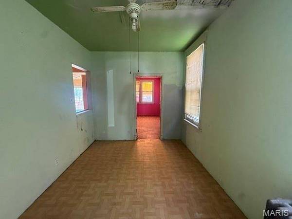 4222 Osceola ST, St Louis, MO 63116